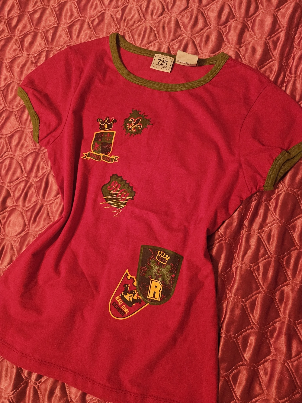 BNWOT Y2K 725 Originals red and green top